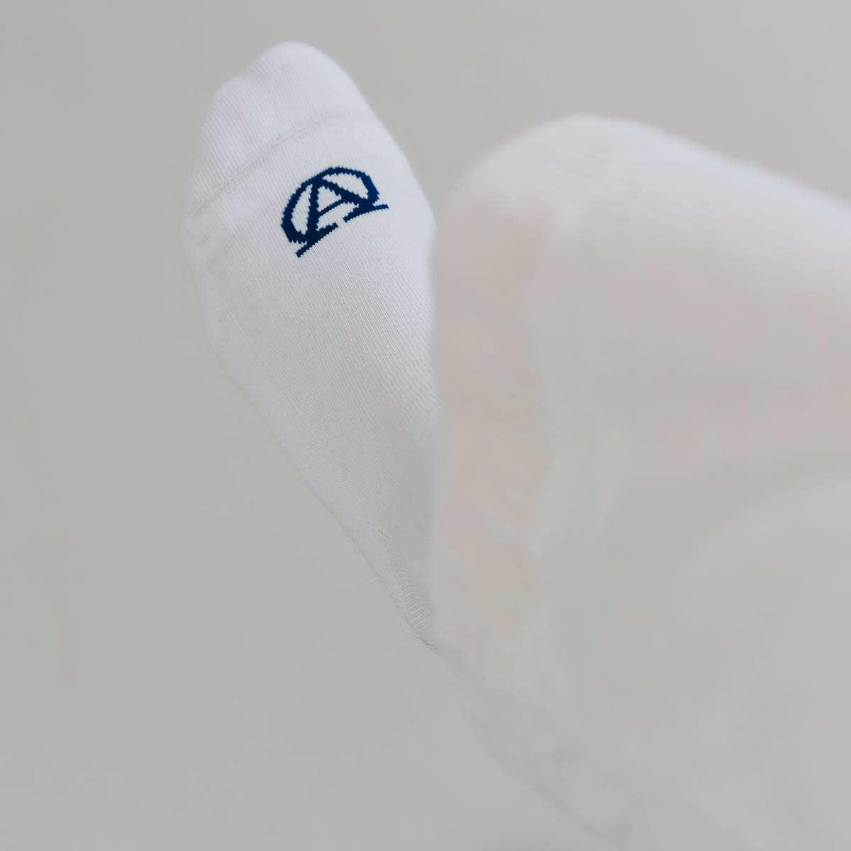 Good-Natured-Alpha-Omega-Socken-front