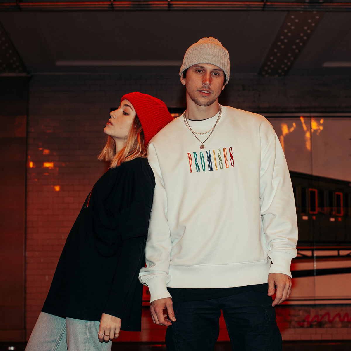 Good-Natured Promises Vintage Sweater weiß