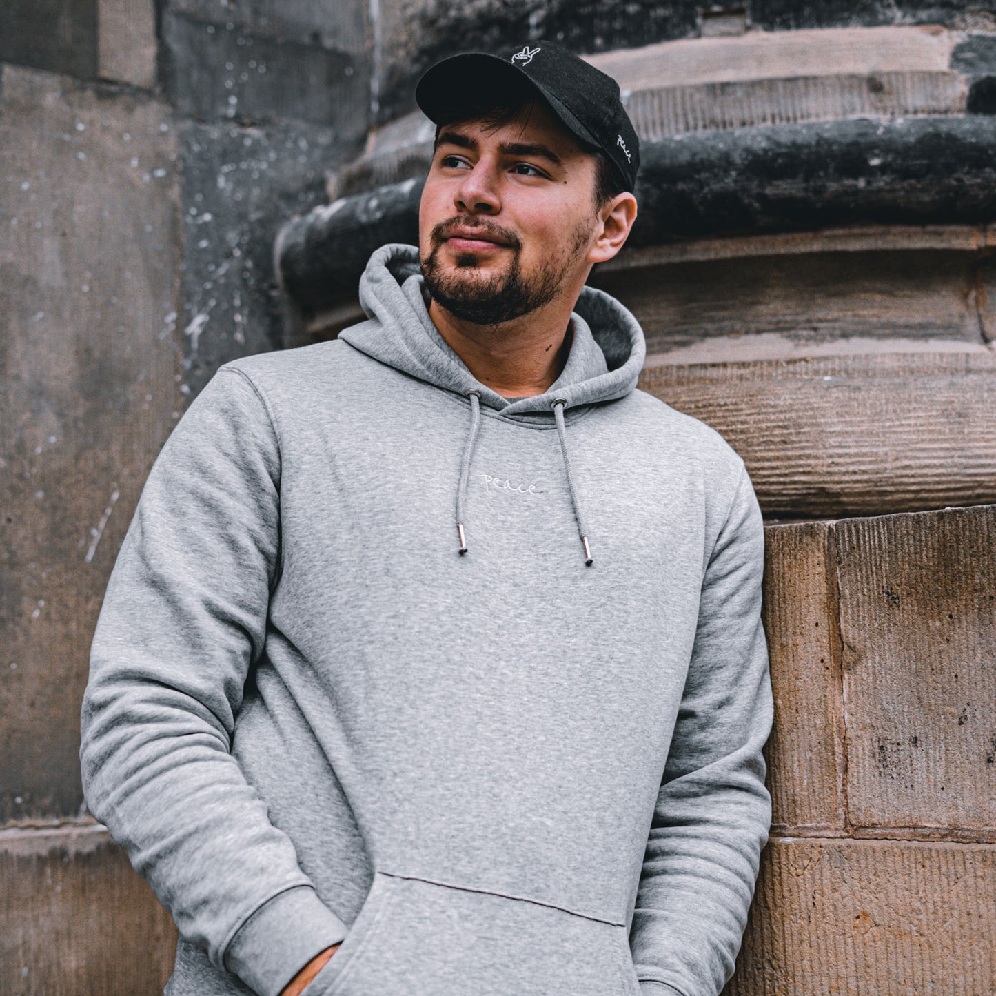 Good-Nautred Peace-Hoodie Grau