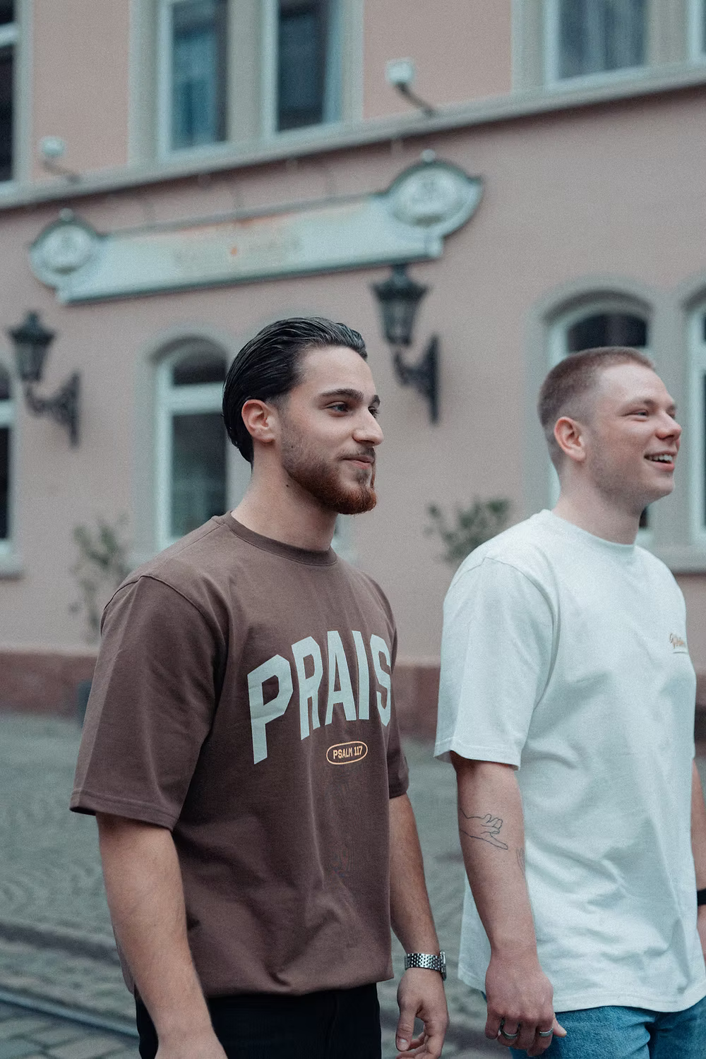 Praise - Oversized T-Shirt (Second Chance)