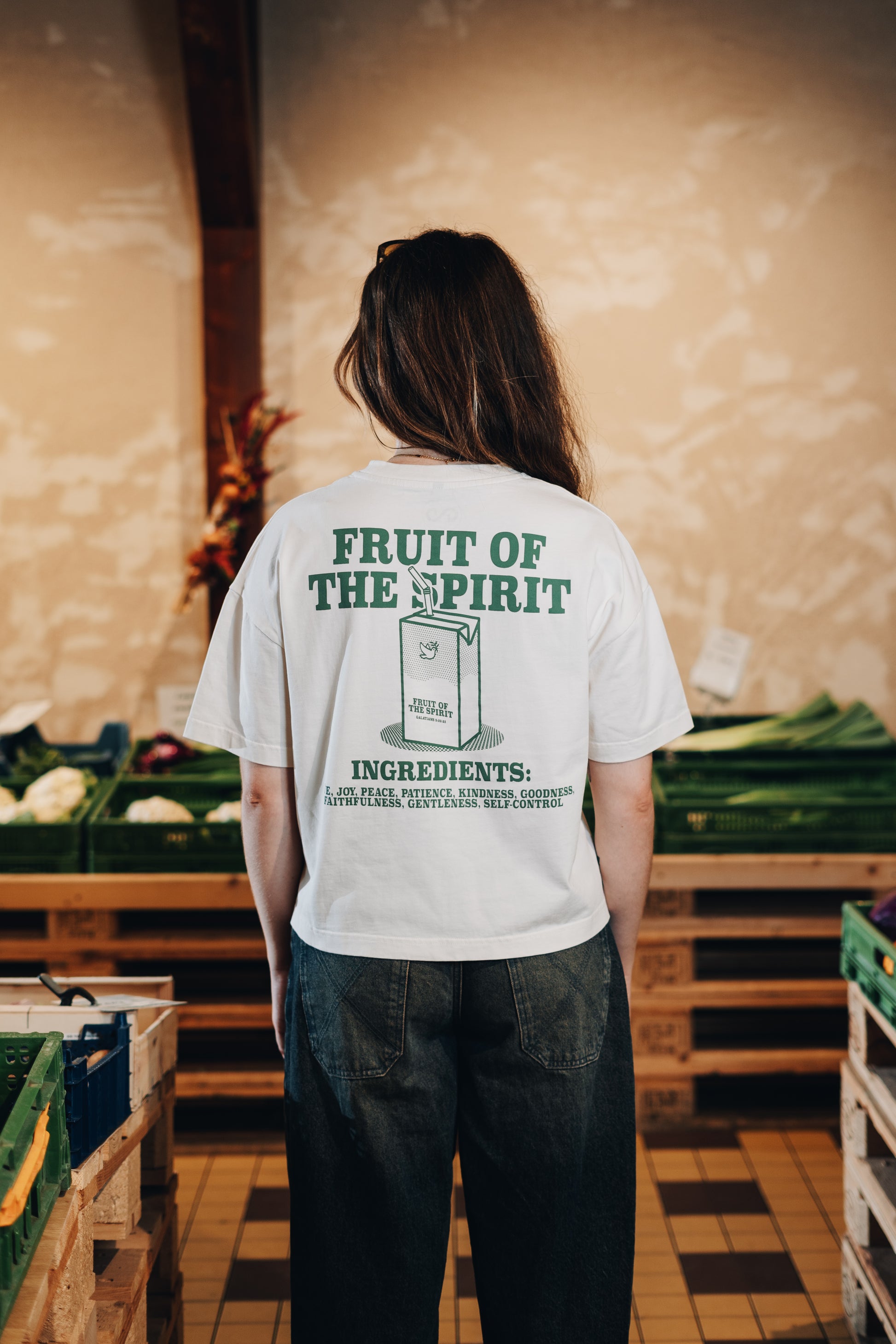 Fruit of the Spirit Juice Pack Boxy T-Shirt in Off-White von Good-Natured
