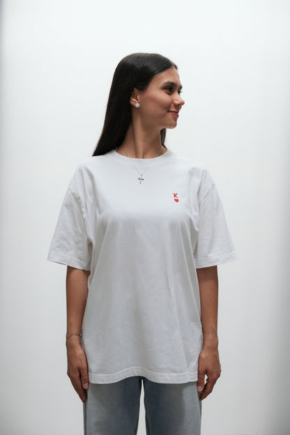 || Kavita ist 1,68m groß, schlank gebaut und trägt eine M.