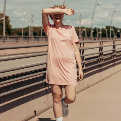 Good-Natured In-Gods-Image-Kleid pink