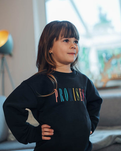 Good-Natured-Promises-Kids-detail
|| Der Sweater fällt etwas größer aus.