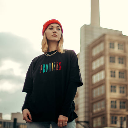 Good-Natured Promises Vintage-Oversized Shirt schwarz
|| || Salome ist 1,65m groß, normal gebaut und trägt eine M.