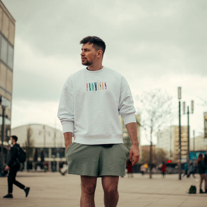 Good-Natured Promises Vintage Sweater weiß
|| Aron ist 1,92m groß, breit gebaut und trägt eine XXL.