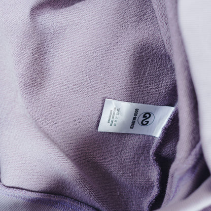 Good-Natured-Revival-Hoodie-fabric
|| Luise ist 1,70m groß, normal gebaut und trägt eine M.