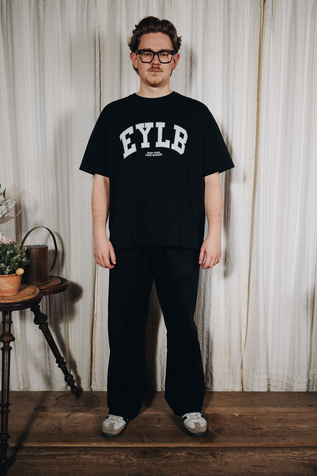 Easy Yoke T-Shirt Black