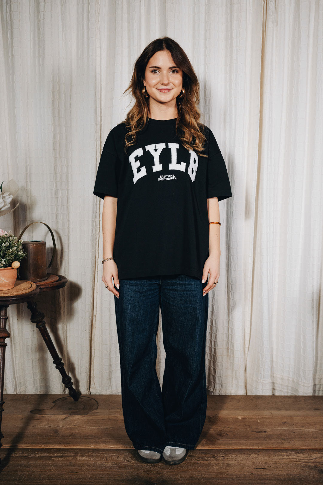 Easy Yoke T-Shirt Black