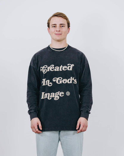 Good-Nautred-Gods-Creation-Longsleeve
|| Ruben ist 1,79m groß, breit gebaut und trägt eine L.