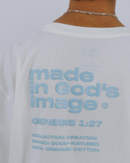 Good-Natured-Gods-Creation-T-Shirt-Details
|| Thien Phuoc ist 1,70m groß, schlank gebaut und trägt eine M.