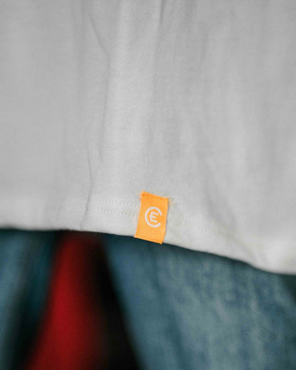 Good-Nautred-The-Greatest-Lovestory-Liebe-Lauter-Woven-Detail
|| Johanna ist 1,60m groß, schlank gebaut und trägt eine S.